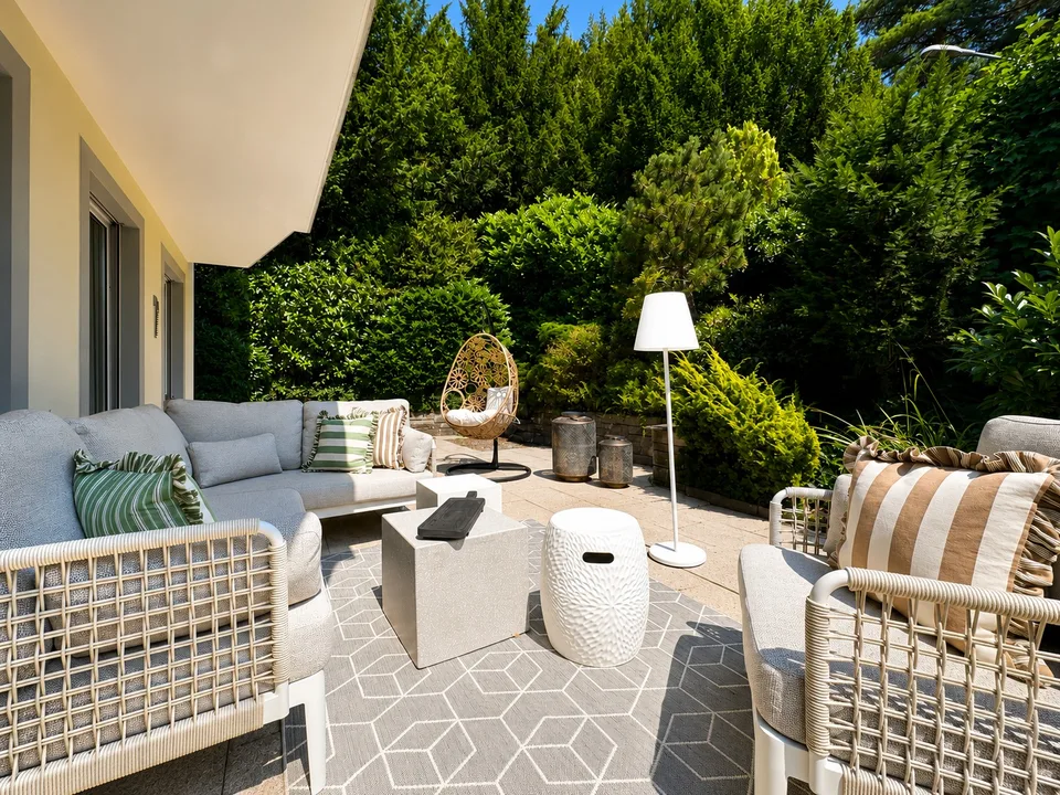 NEU! 1-Bedroom-Apartment mit Gartenterrasse am Zürichberg