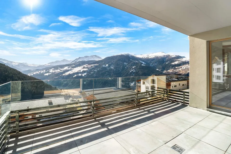 Modern secondary residence with panoramic view