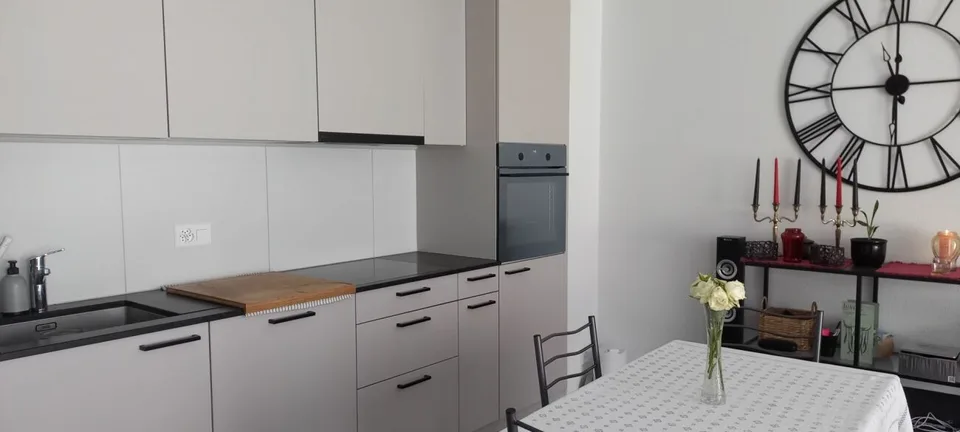 1 Zimmer Wohnung in Cressier NE | UrbanHome