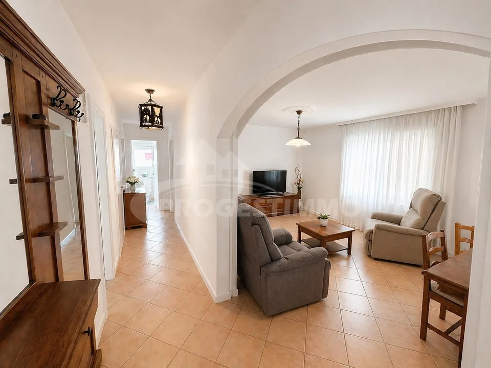 Rental Income Property with Buildable Plot and Potential for Appreciation