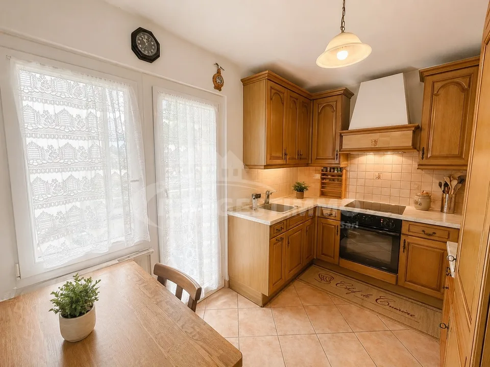 Rental Income Property with Buildable Plot and Potential for Appreciation