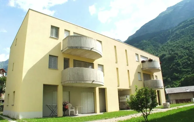 Vendesi due luminosi appartamenti/studi di 4 locali ciascuno - Mesocco