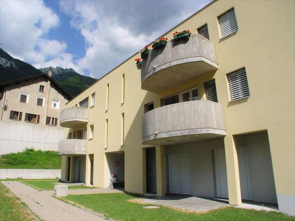 Vendesi due luminosi appartamenti/studi di 4 locali ciascuno - Mesocco