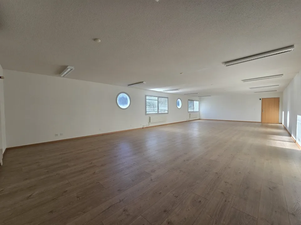 2 first rents offered! Excellent location - Office - 95m²