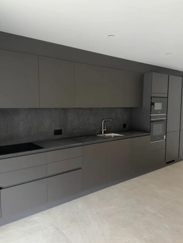 Prächtige 3.5 Lokale in einer neuen Residenz von hohem Standard