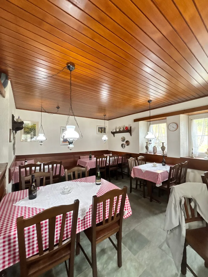 Café-Restaurant & Wohnung Engeloch (Simplon) – inkl. Garage und Parkplatz – Foto 7 von 15