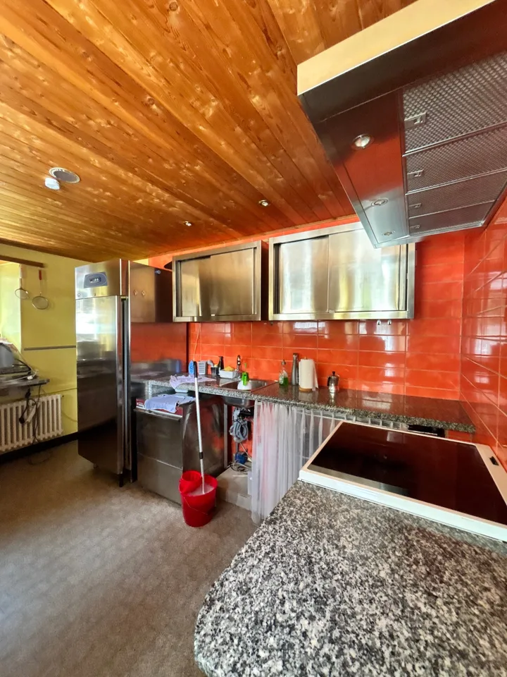 Café-Restaurant & Wohnung Engeloch (Simplon) – inkl. Garage und Parkplatz – Foto 10 von 15