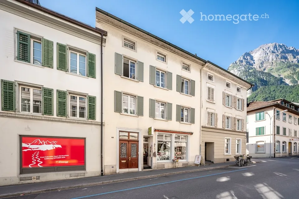 Gepflegte 3.5-Zimmer- und 4.5-Zimmer-Maisonettewohnung an zentraler Lage in Glarus