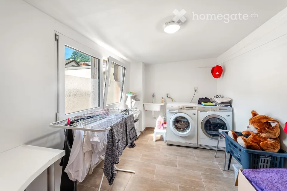 Appartement maisonnette de 3,5 pièces et 4,5 pièces entretenu dans un emplacement central à Glarus