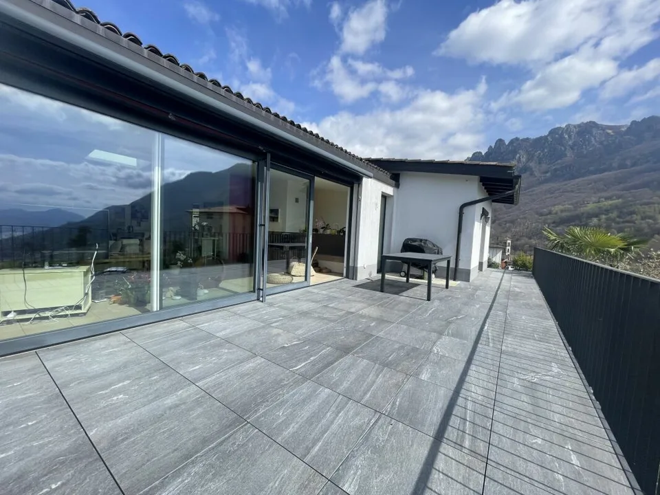 Villa unifamiliale avec vue sur le lac