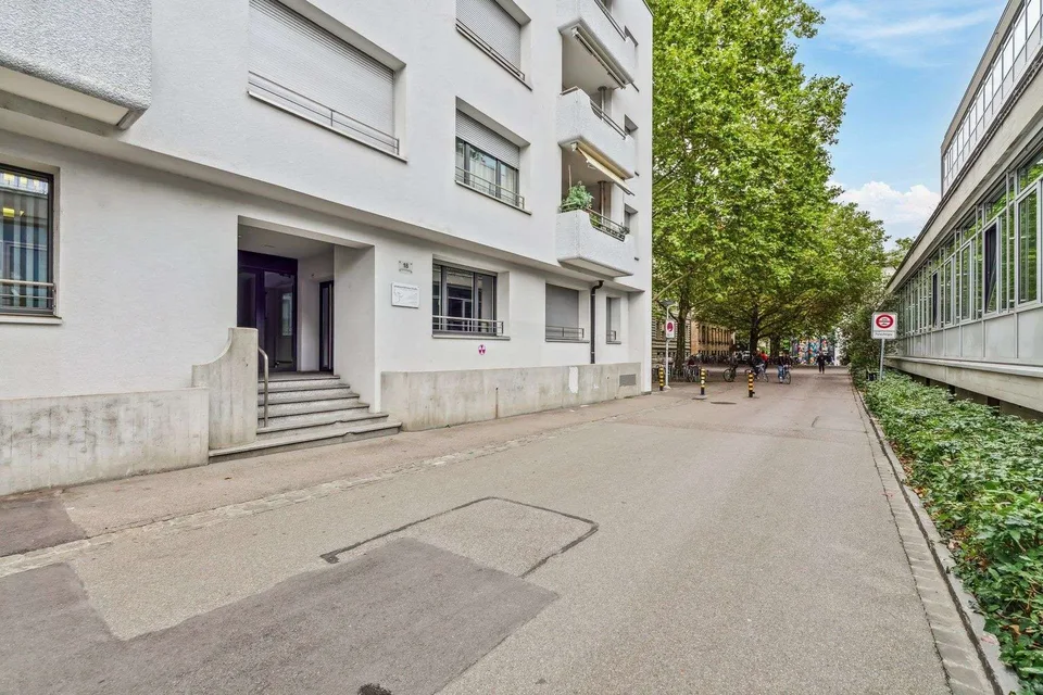 105m² office and studio space in the center of Basel