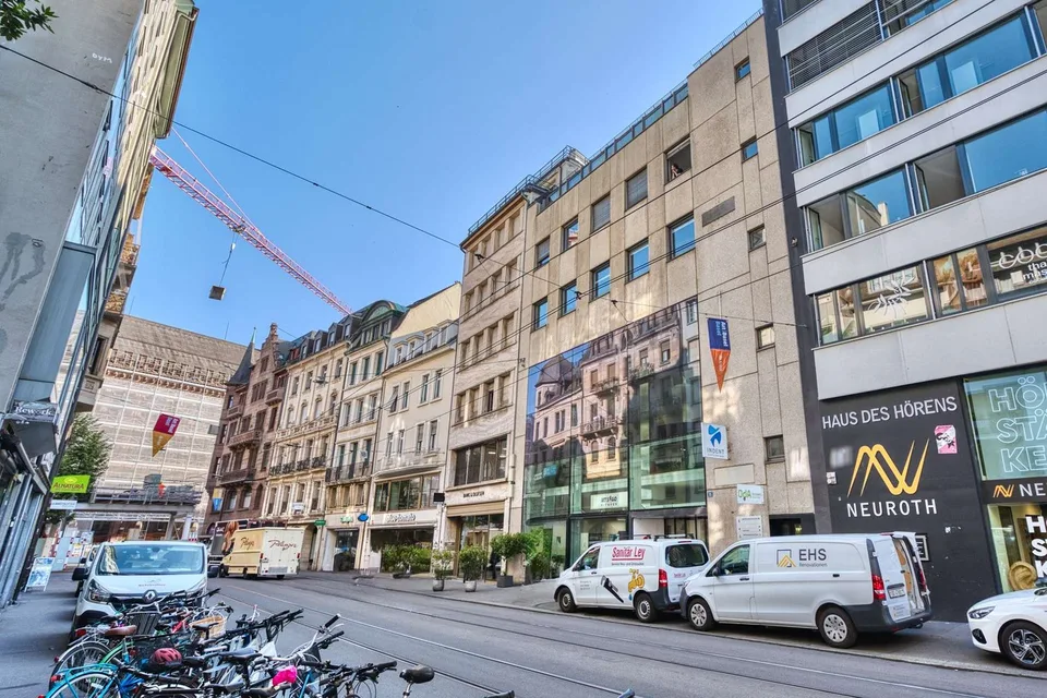 Spazio ufficio di 200m² con terrazza sul tetto ad uso esclusivo