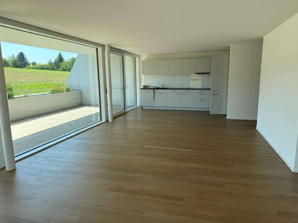 Arriver et respirer : Appartement moderne 4.5 pièces avec vue imprenable sur le vert