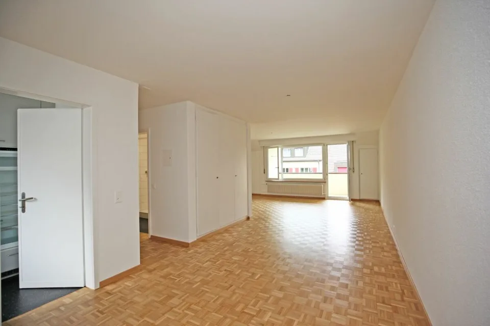 Teilsanierte 1.5-Zimmer-Dachwohnung