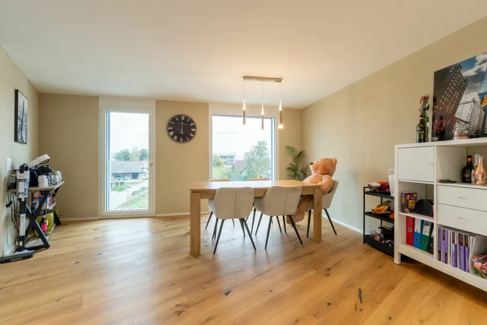 Appartement de luxe 3,5 pièces dans un emplacement idéal à Oftringen !