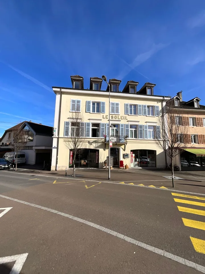 Locaux avec vitrines idéalement situé au coeur de Delémont