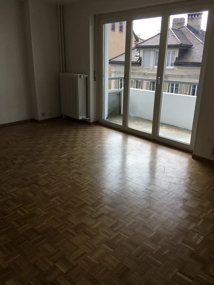 Schönes Apartment mit Balkon
