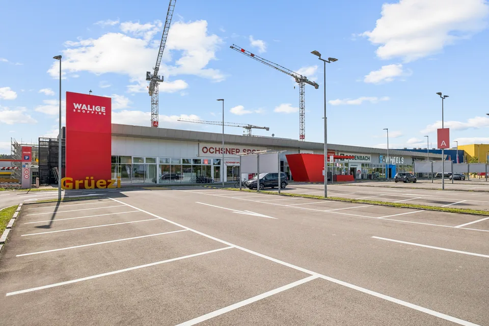 Parkberechtigung - Aussenparkplätze beim Einkaufszentrum Wahligen