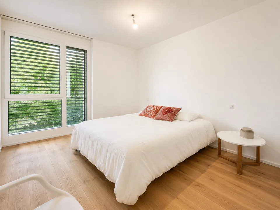 GERÄUMIGES 3.5-ZIMMER-WOHNUNG MIT ATemberAUBENDER AUSsICHT!