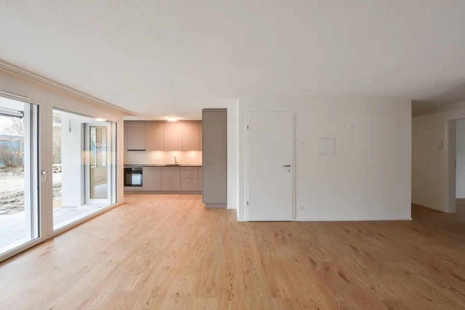 Neu sanierte 4.5-Zimmerwohnung im Erdgeschoss in Ostermundigen