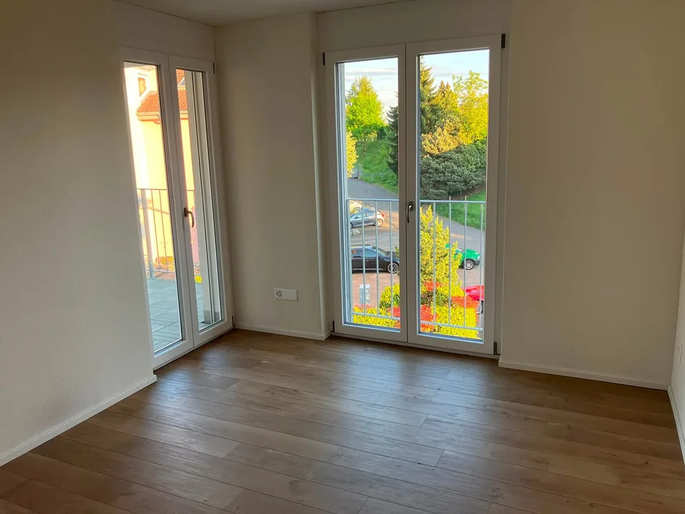 Helle 3.5-Zimmer-Wohnung mit Balkon in Egliswil