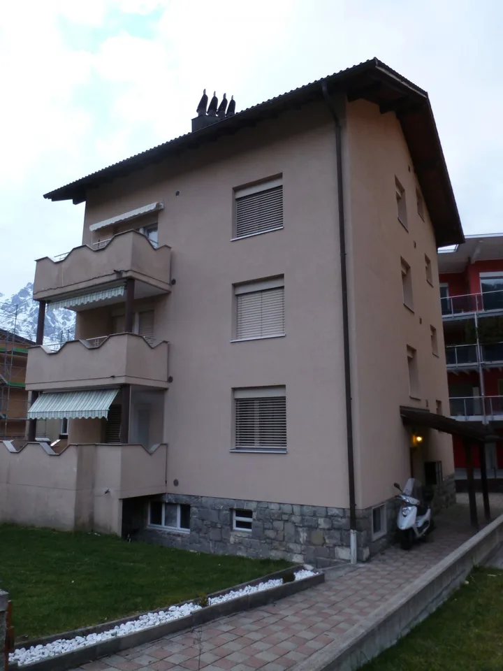 Appartamento mansardato di 3,5 locali confortevole e economico a Bürglen UR