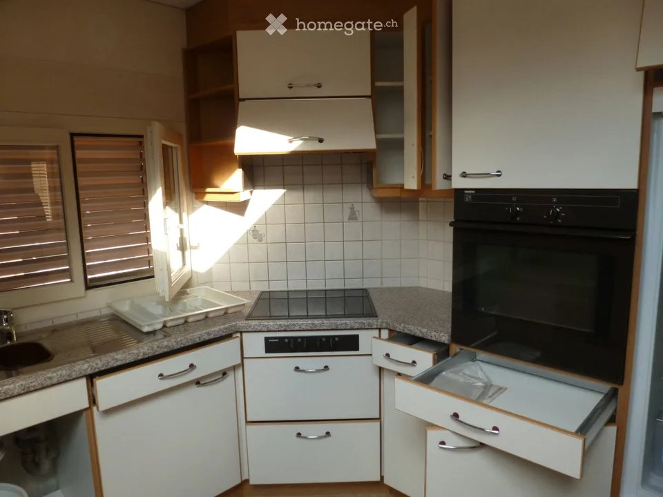 Appartamento mansardato di 3,5 locali confortevole e economico a Bürglen UR