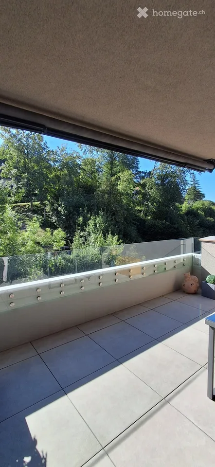 Appartement moderne 2.5 pièces 74m dans le bureau