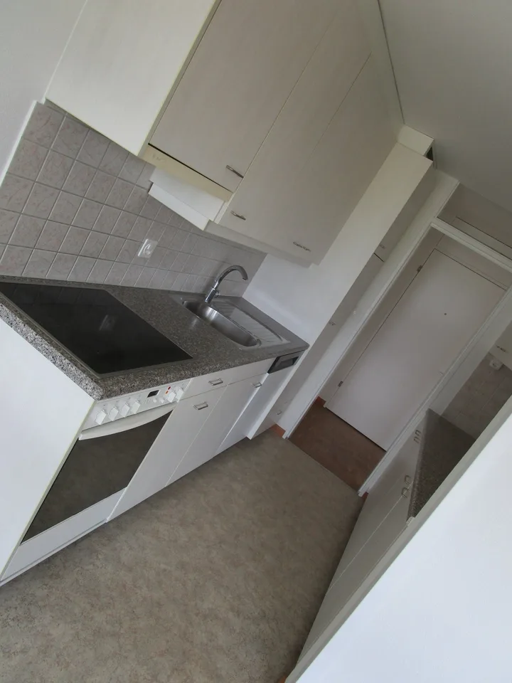 Nähe Stadt und See - sonnige 3-Zimmerwohnung mit gedeckem Balkon