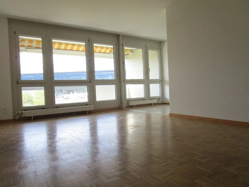 Nähe Stadt und See - sonnige 3-Zimmerwohnung mit gedeckem Balkon