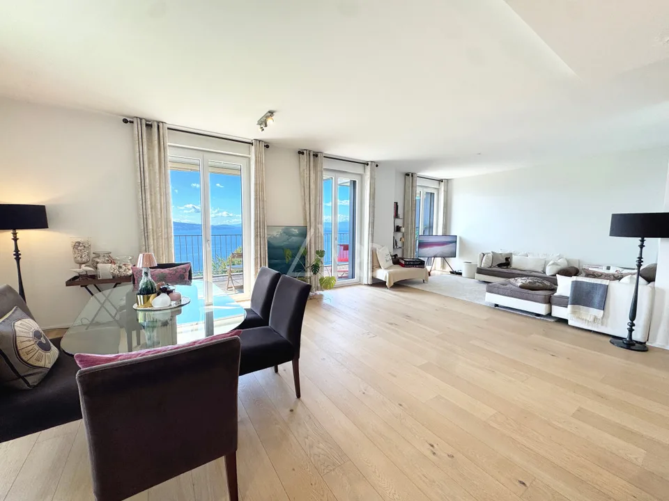 4,5-Zimmer-Wohnung mit Panoramablick auf den Genfersee
