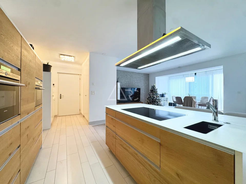 AUSSERGEWÖHNLICHE 5.5-ZIMMER-WOHNUNG MIT STUDIO - BEGEHRTESTER STADTTEIL FUSION, MARTIGNY