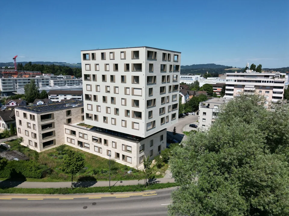 Moderne 2.5-Zimmer-Wohnung mit Balkon in Uzwil