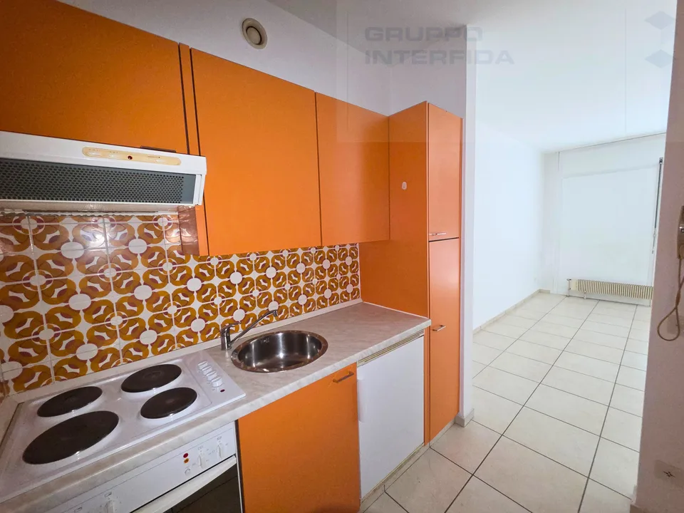 CHIASSO - EINZIMMERWOHNUNG MIT BALKON