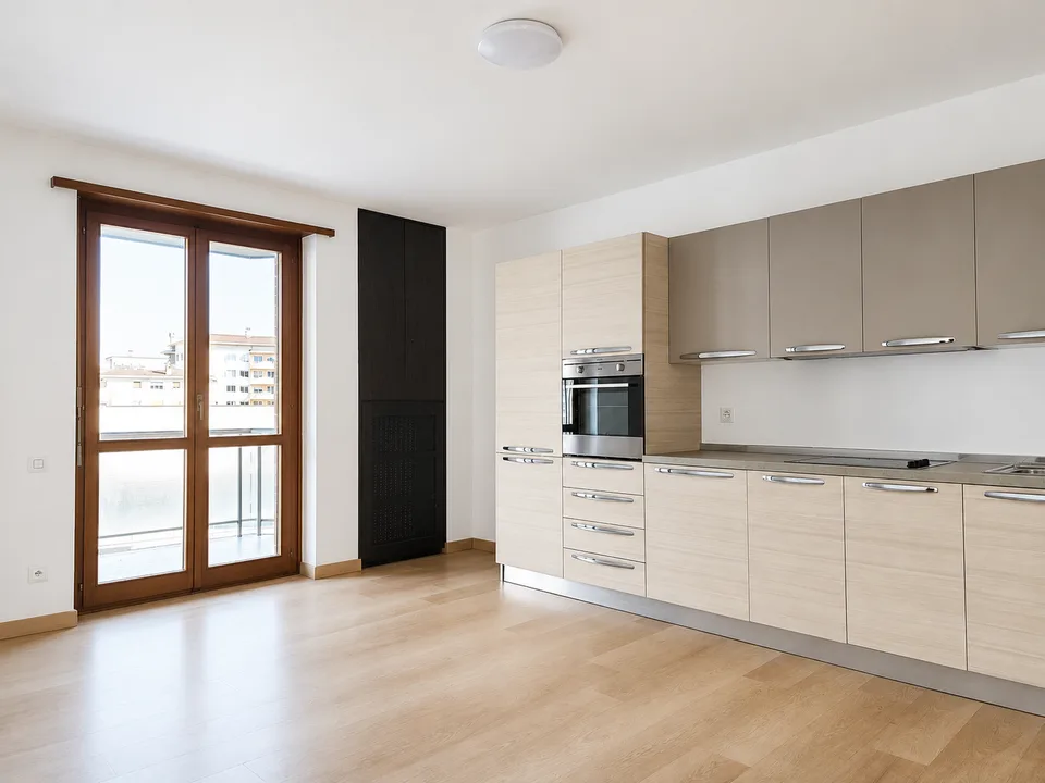 Großes Apartment im Zentrum von Chiasso: 6 Zimmer, aufgeteilt in 2 Wohnungen zur Vermietung
