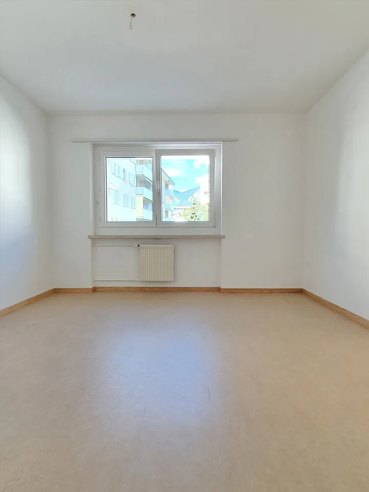 Schöne 4 Zimmer-Wohnung an sonniger und ruhiger Lage