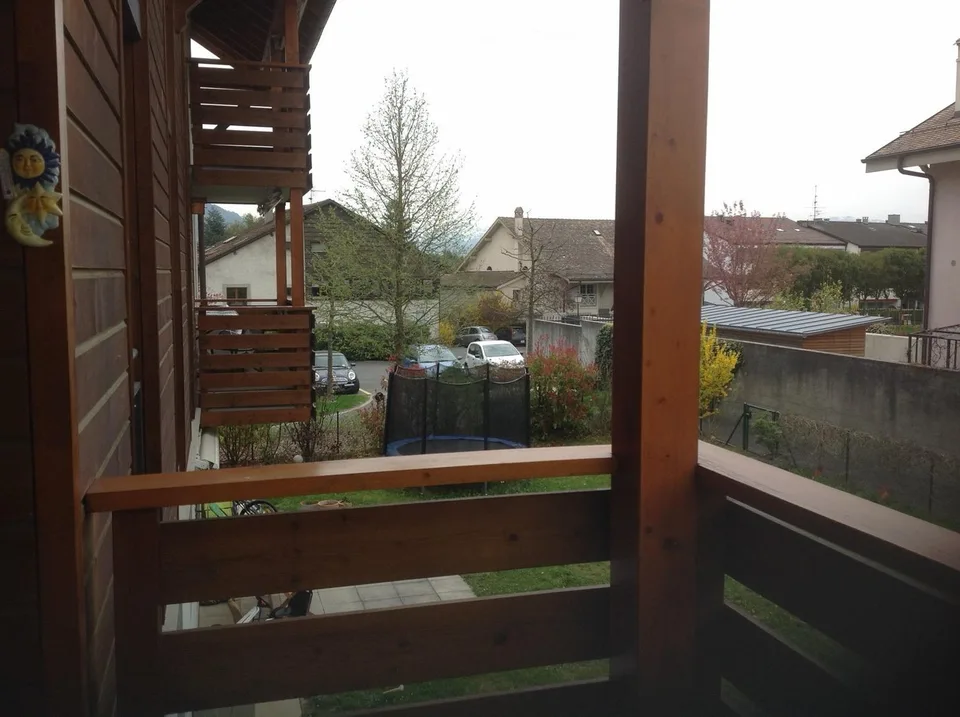Magnificent 4-room crossing apartment in Meinier – Calm and greenery at the gates of Geneva