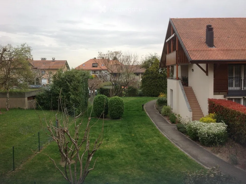 Magnificent 4-room crossing apartment in Meinier – Calm and greenery at the gates of Geneva