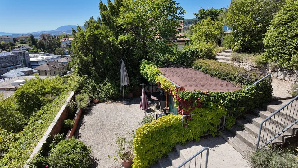 Appartement avec terrasse de 96m2, balcons et vue sur le lac