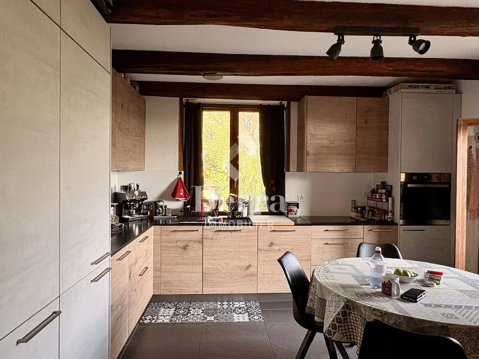 Duplex de 4.5 pièces au charme unique