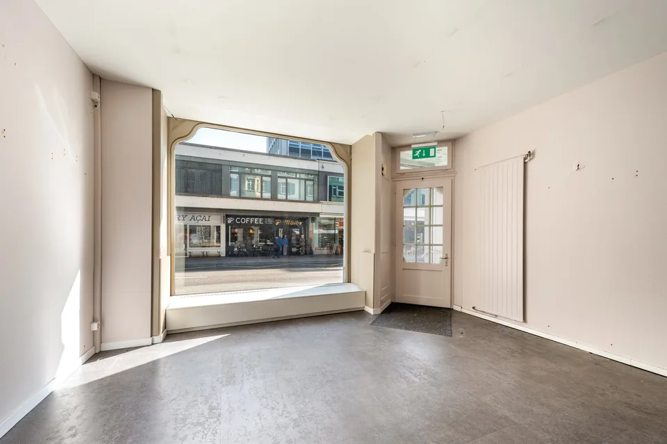 Retail space in attractive location