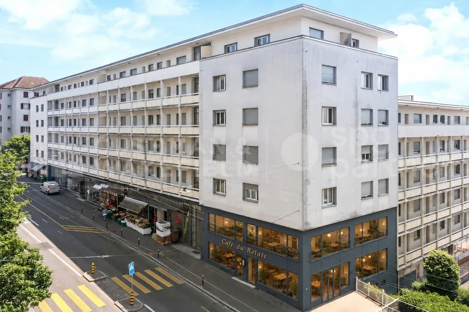 Arcade de 235 m² à forte visibilité, disponible immédiatement - Morges 163