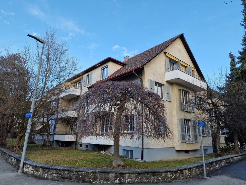 3 1/2-Zimmerwohnung, Parterre links