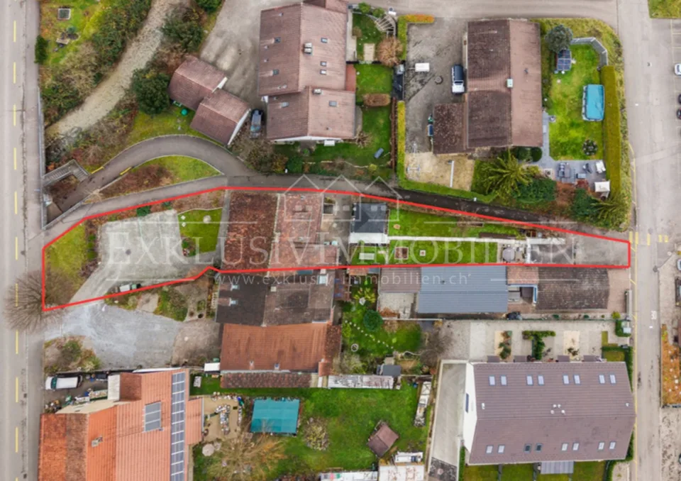 Casa multifamiliare di valore con potenziale di sviluppo e rendita lorda del 5,44%