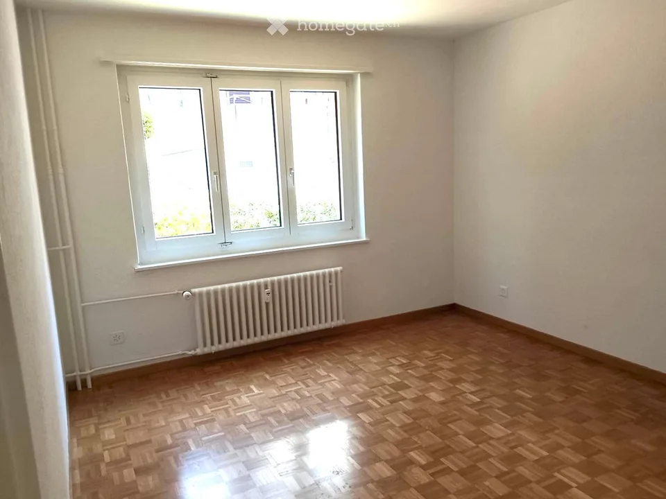 Charmante 3-Zimmer-Wohnung mit Balkon in Kloten – sofort verfügbar!