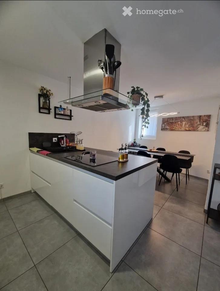 SUBENTRANTE CASA UNIFAMILIARE 3.5 LOCALI - PREONZO