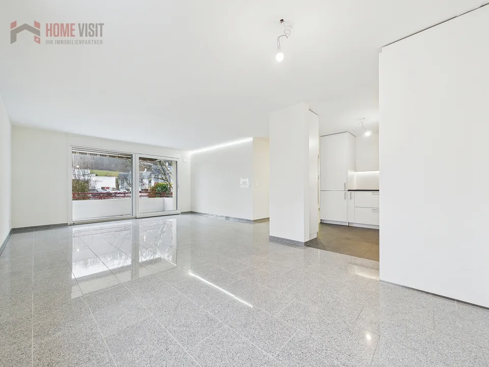 Premier occupant après rénovation de base - vivre avec style à Zunzgen