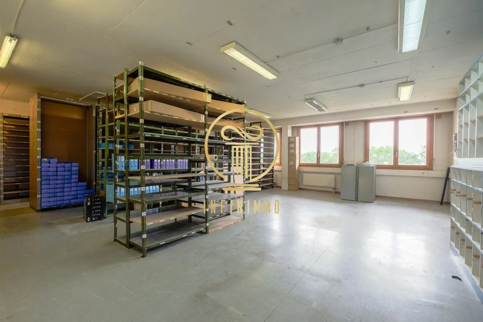 MORGES - Superficie commerciale con vista lago!