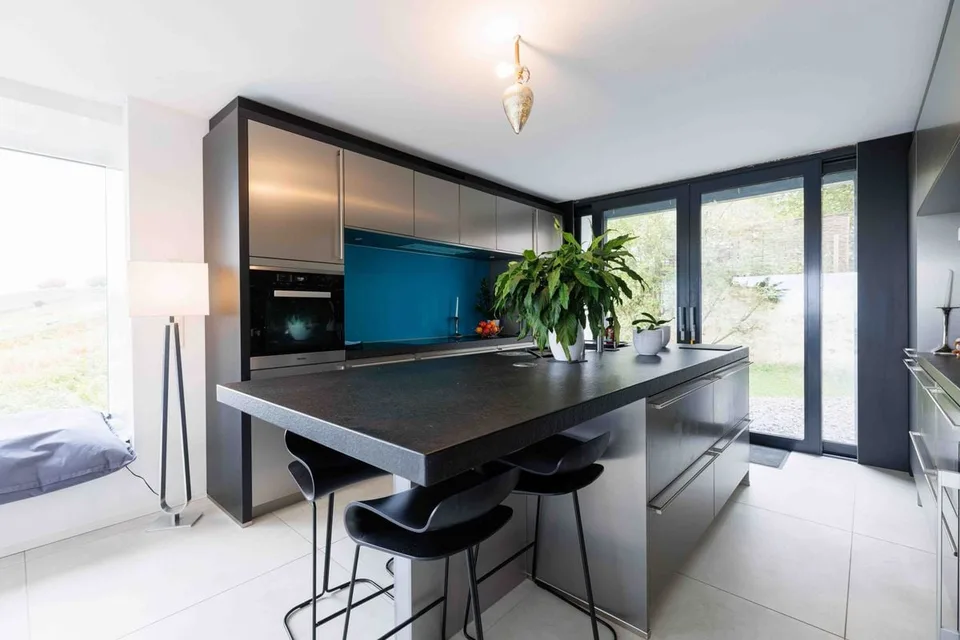 CLARMONT - Magnificent Architect-Designed Villa