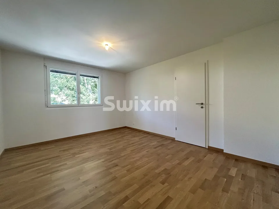 Exclusivity! Superb penthouse with an unobstructed view of the mountains!
